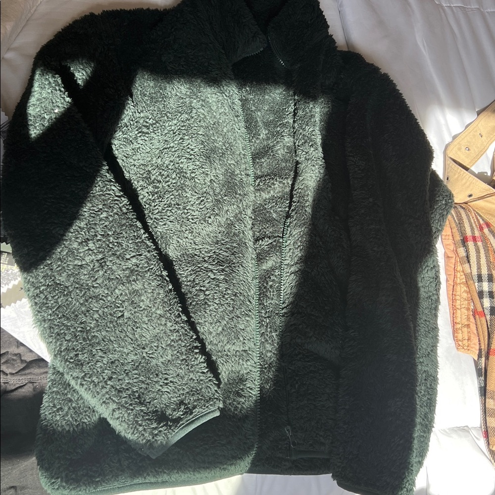 Uniqlo Dark Gray Fleece Jacket